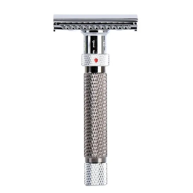 One razor — Adjustable · brass handle · 81 g